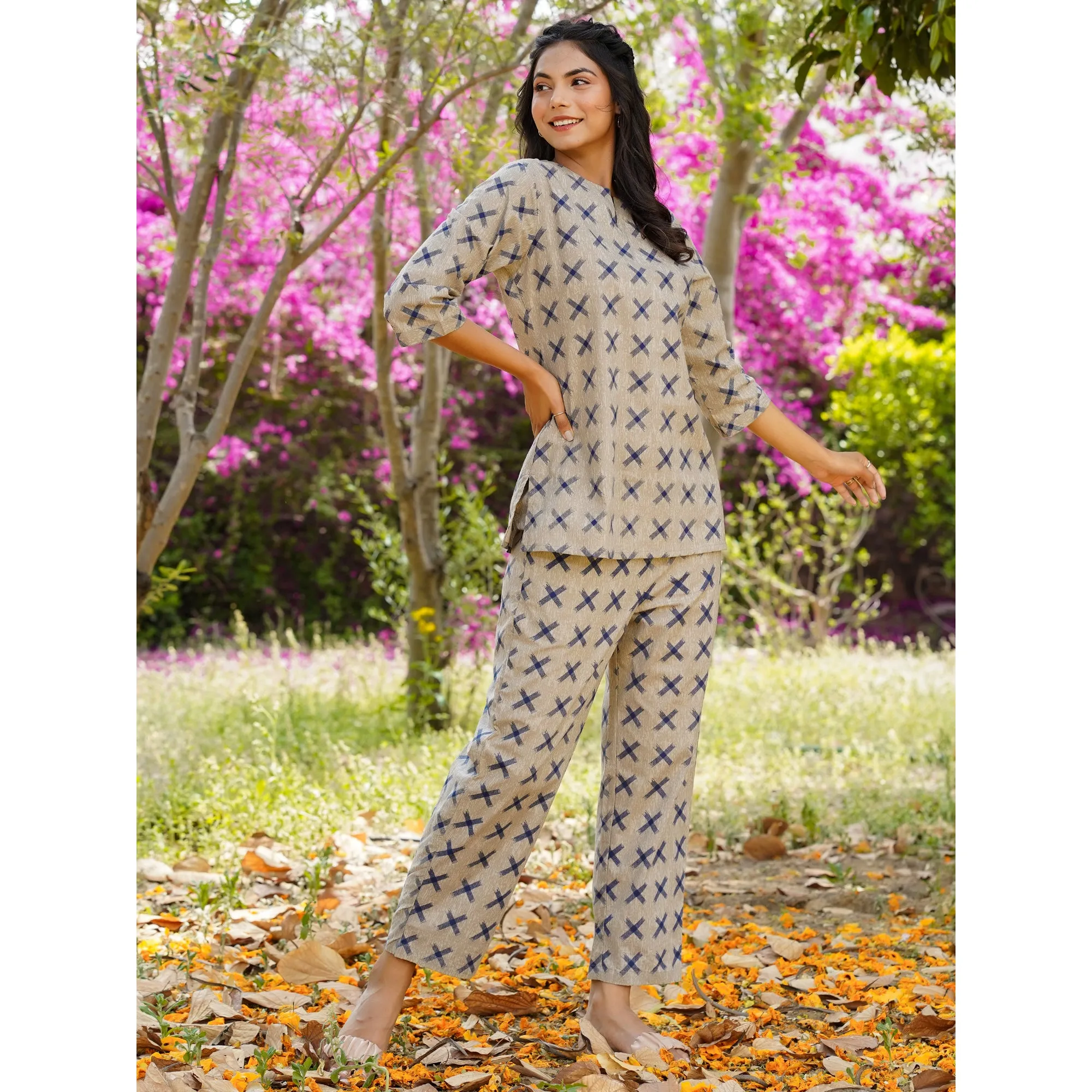 Cross over Loungwear on Grey