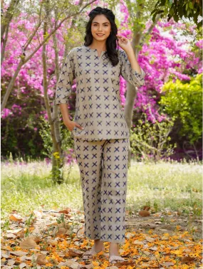 Cross over Loungwear on Grey
