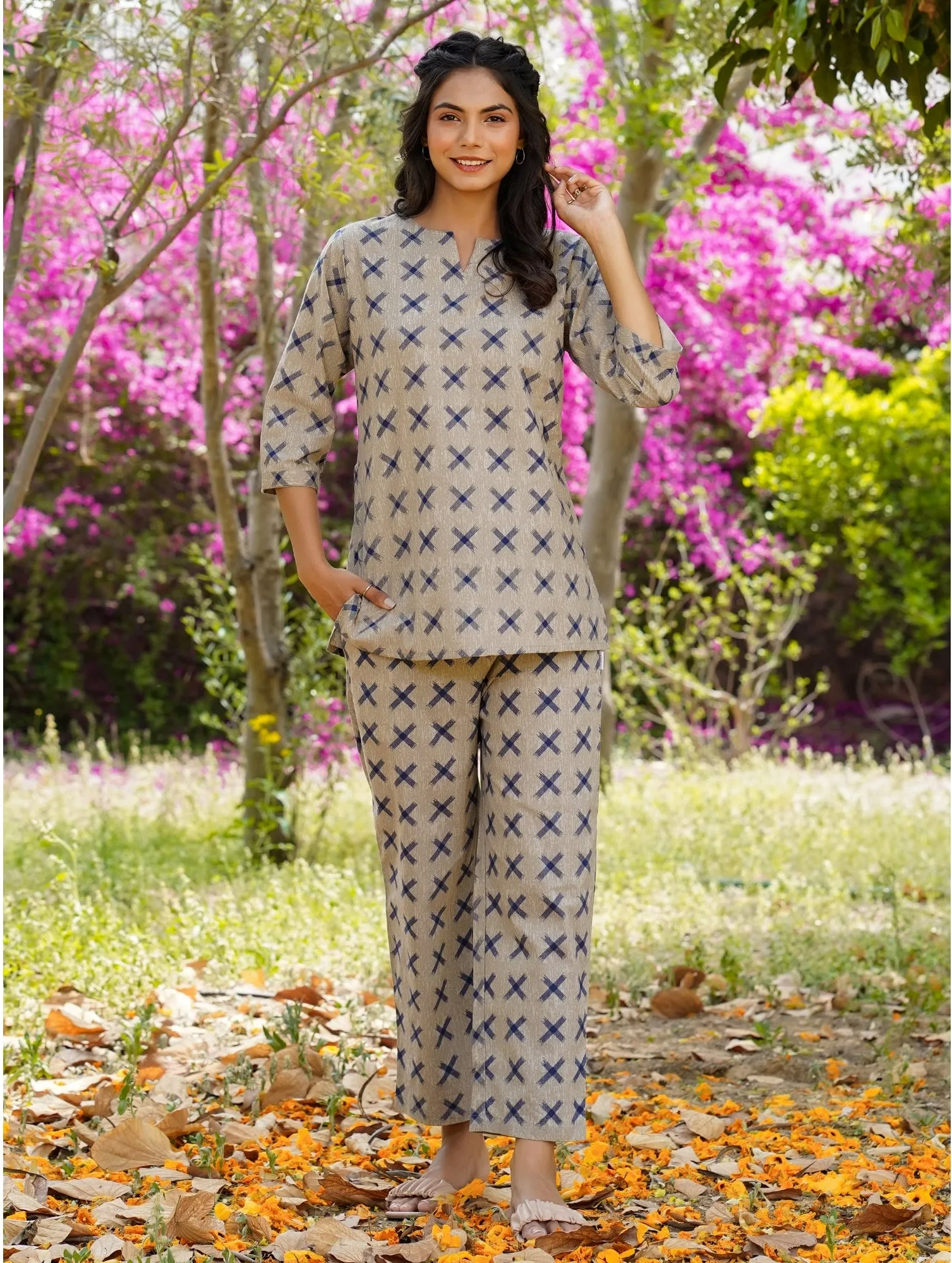 Cross over Loungwear on Grey