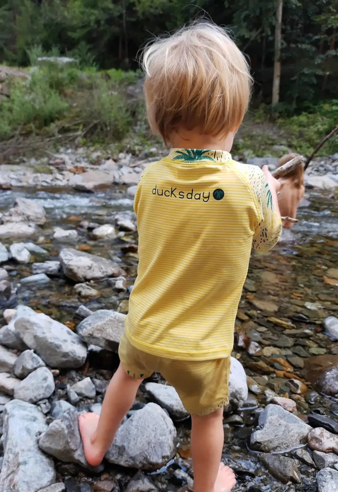 ducksday Kids Short-Sleeved Rash Guard
