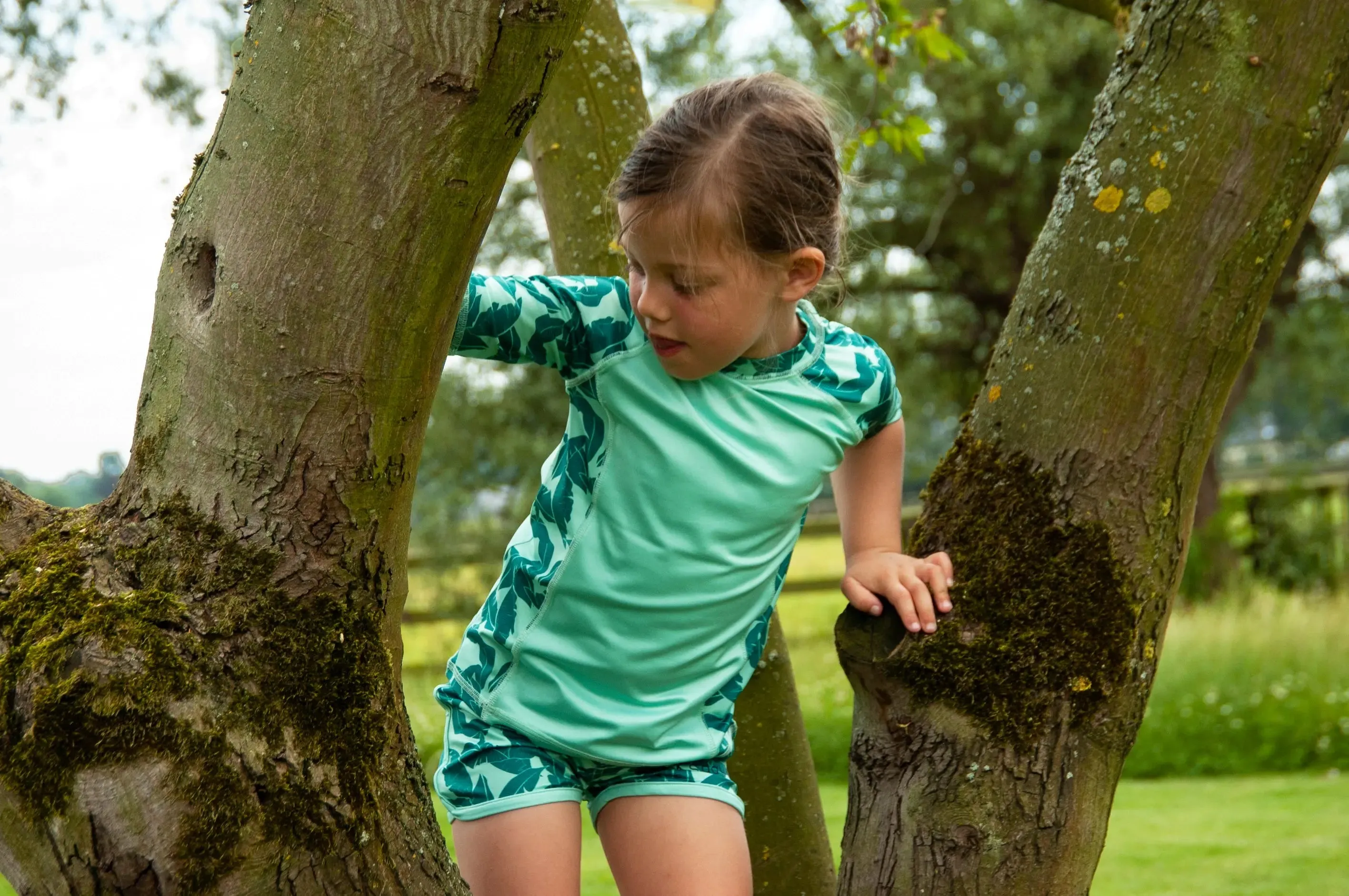 ducksday Kids Short-Sleeved Rash Guard