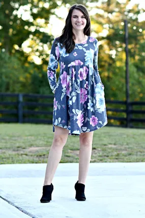 Floral Print Long Sleeve Knit Dress in Charcoal