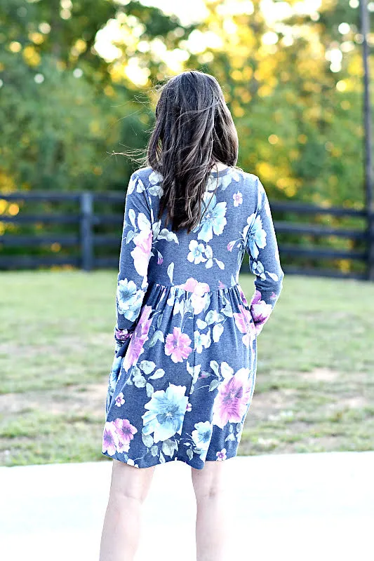 Floral Print Long Sleeve Knit Dress in Charcoal