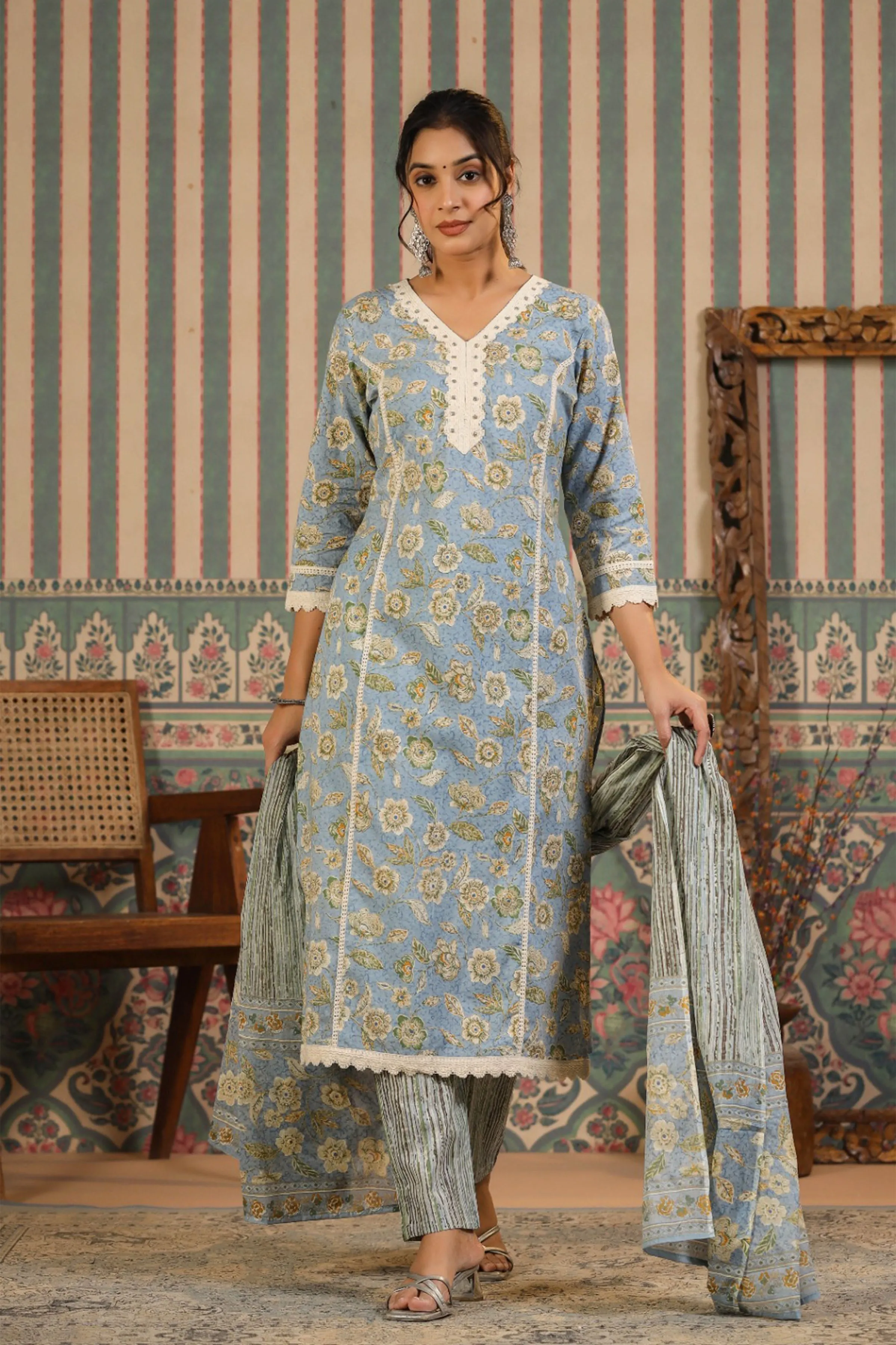 Grey Lace Accent Suit Set