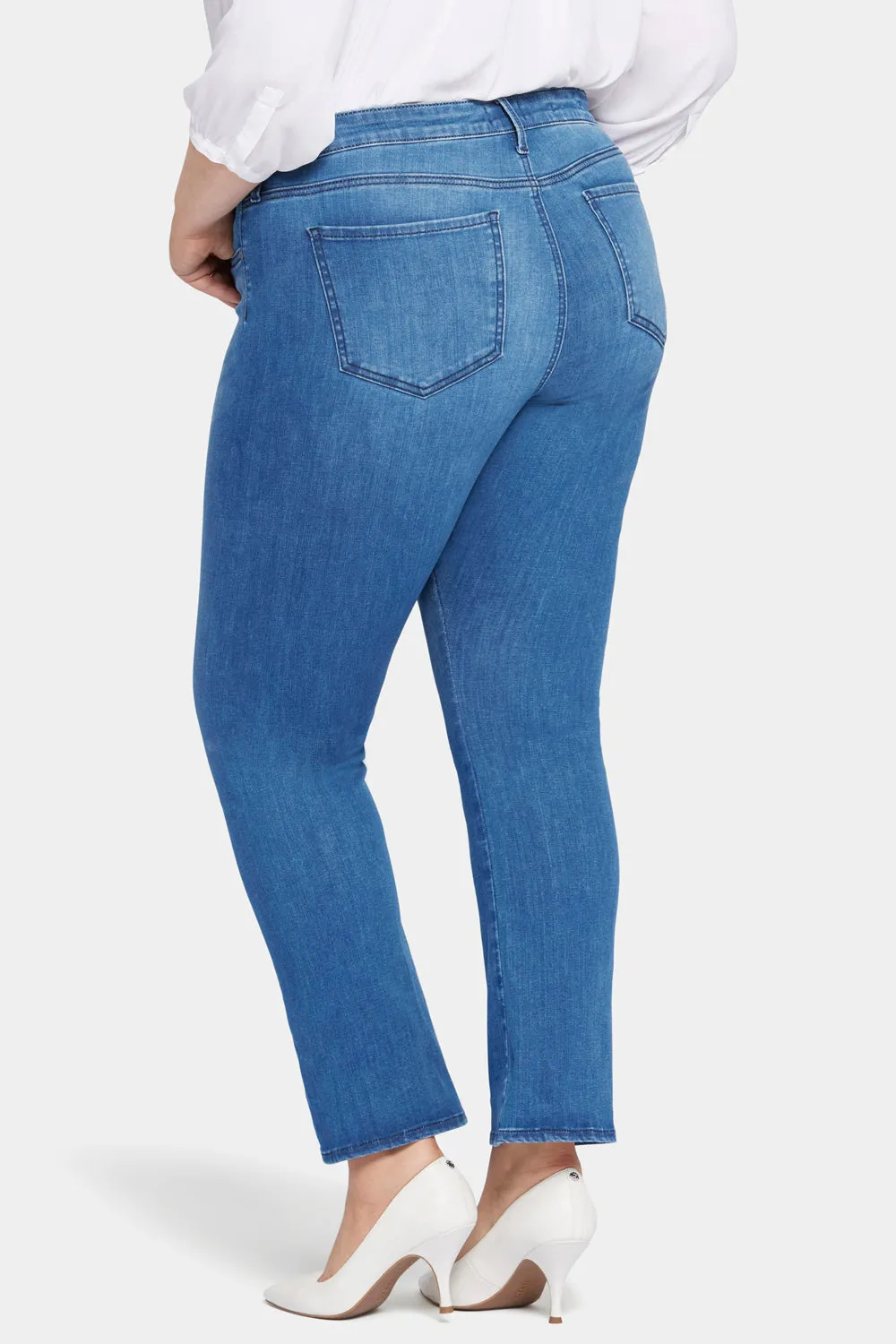 Le Silhouette Slim Bootcut Jeans In Petite Plus Size - Amour