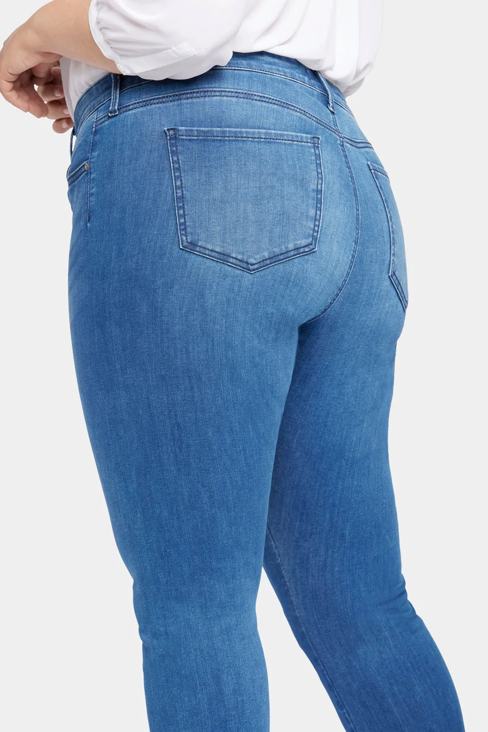 Le Silhouette Slim Bootcut Jeans In Petite Plus Size - Amour