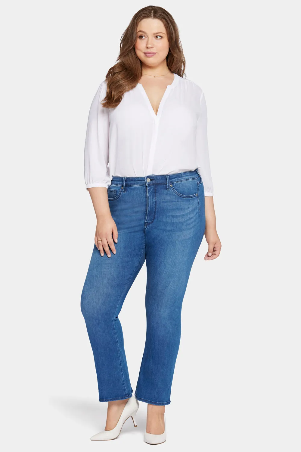 Le Silhouette Slim Bootcut Jeans In Petite Plus Size - Amour
