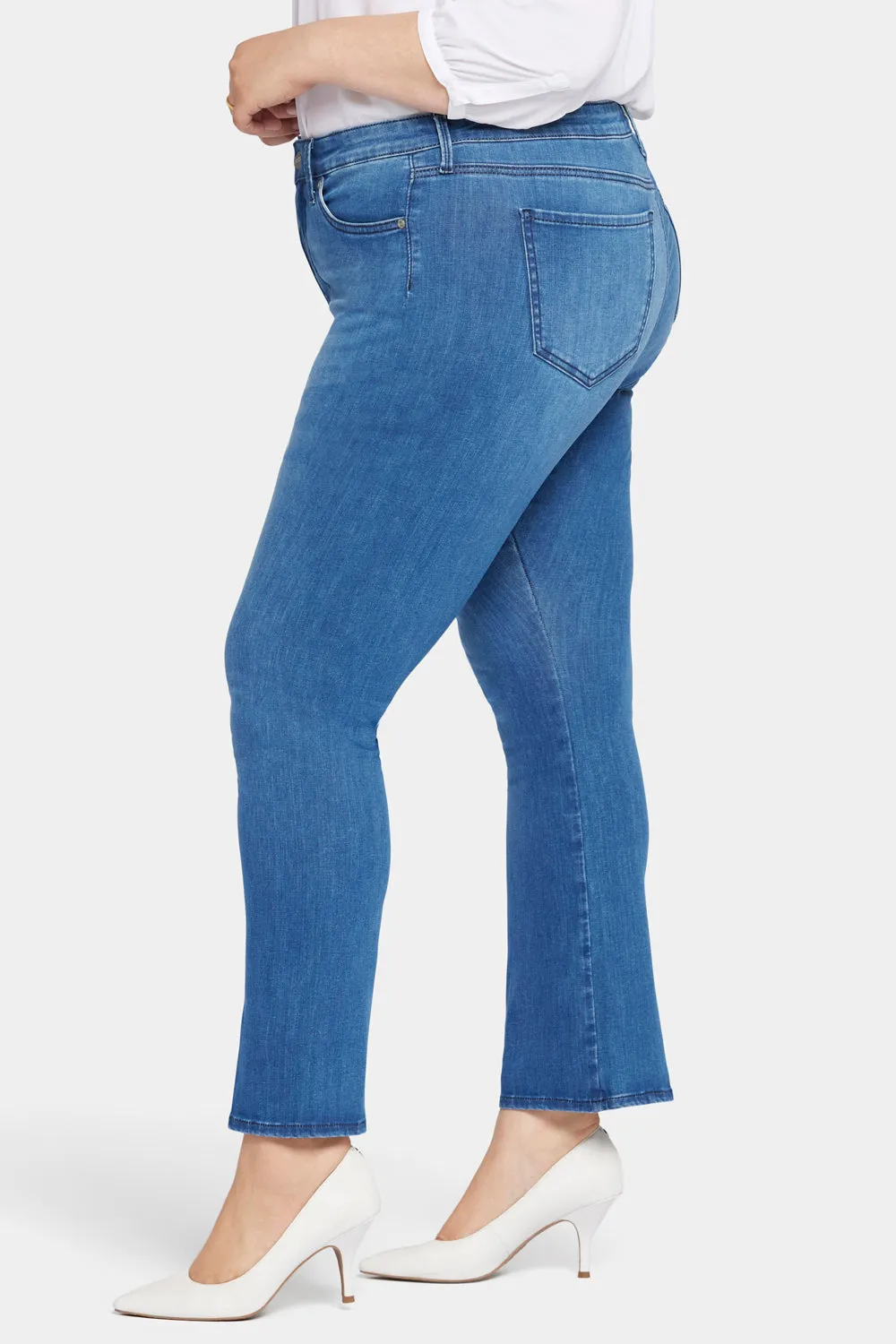 Le Silhouette Slim Bootcut Jeans In Petite Plus Size - Amour