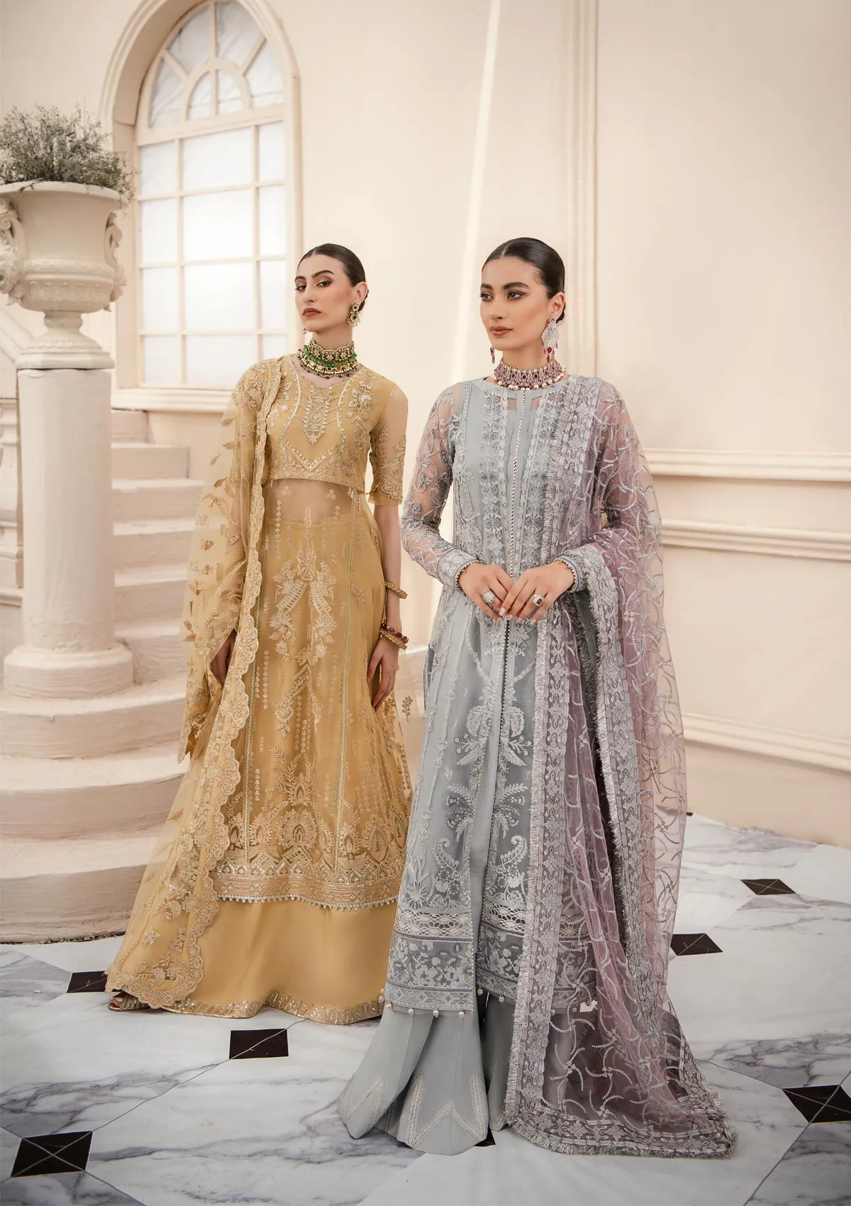 LUMIERE - LOOK 05
