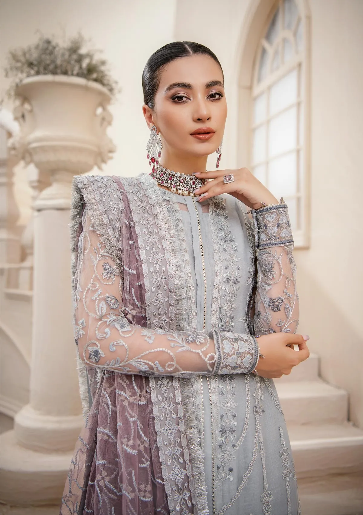 LUMIERE - LOOK 05
