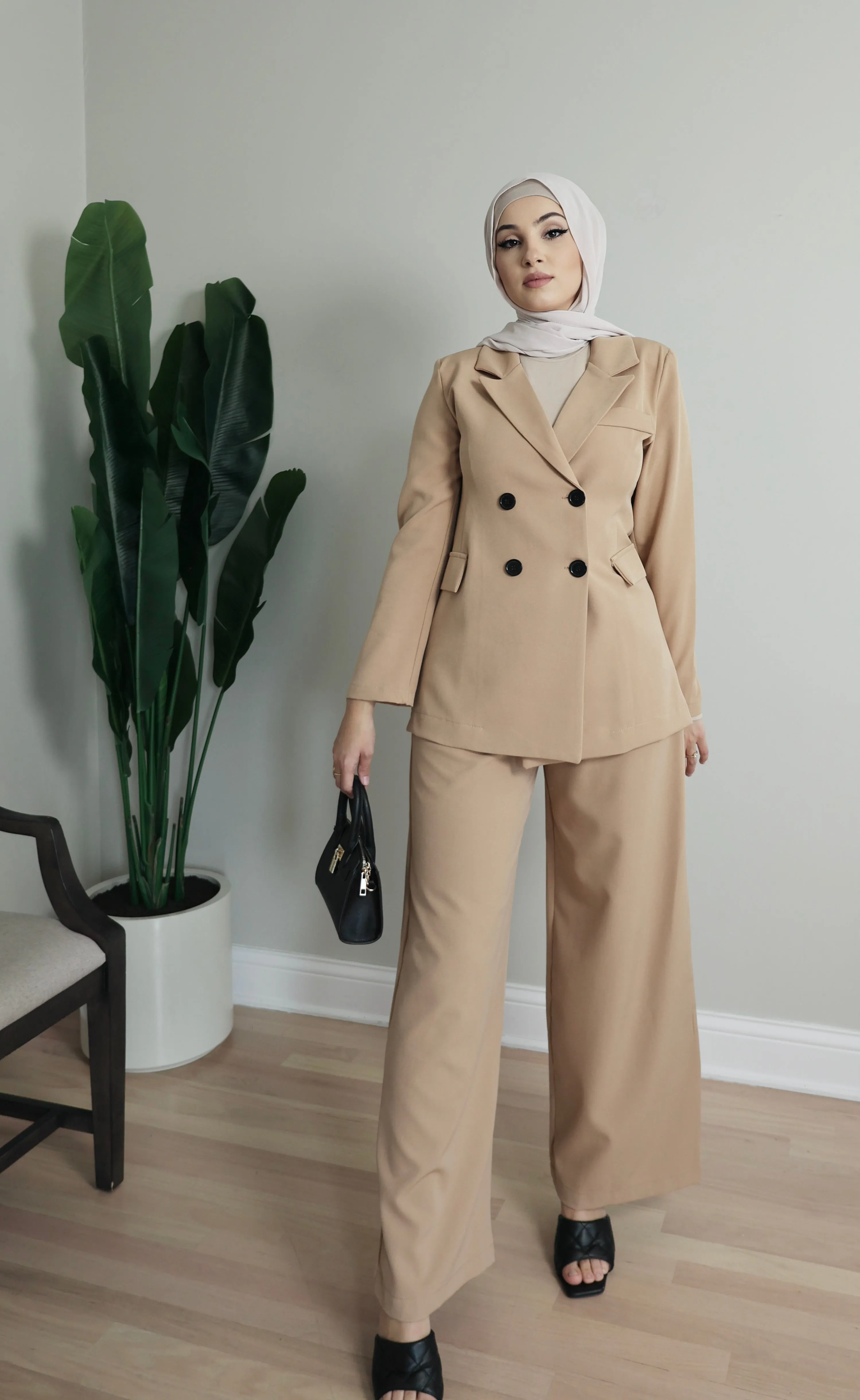 Rana Suit Beige