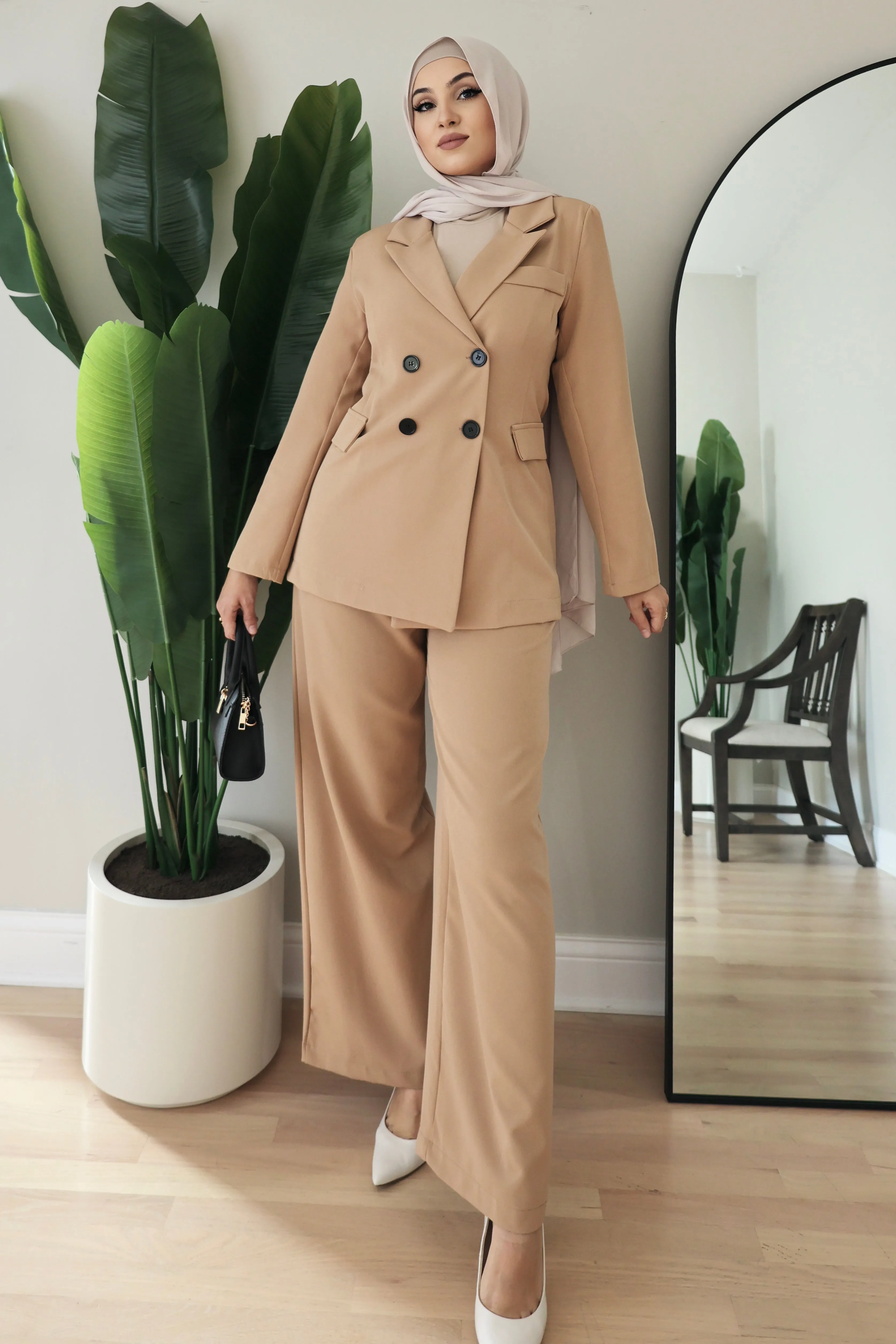 Rana Suit Beige