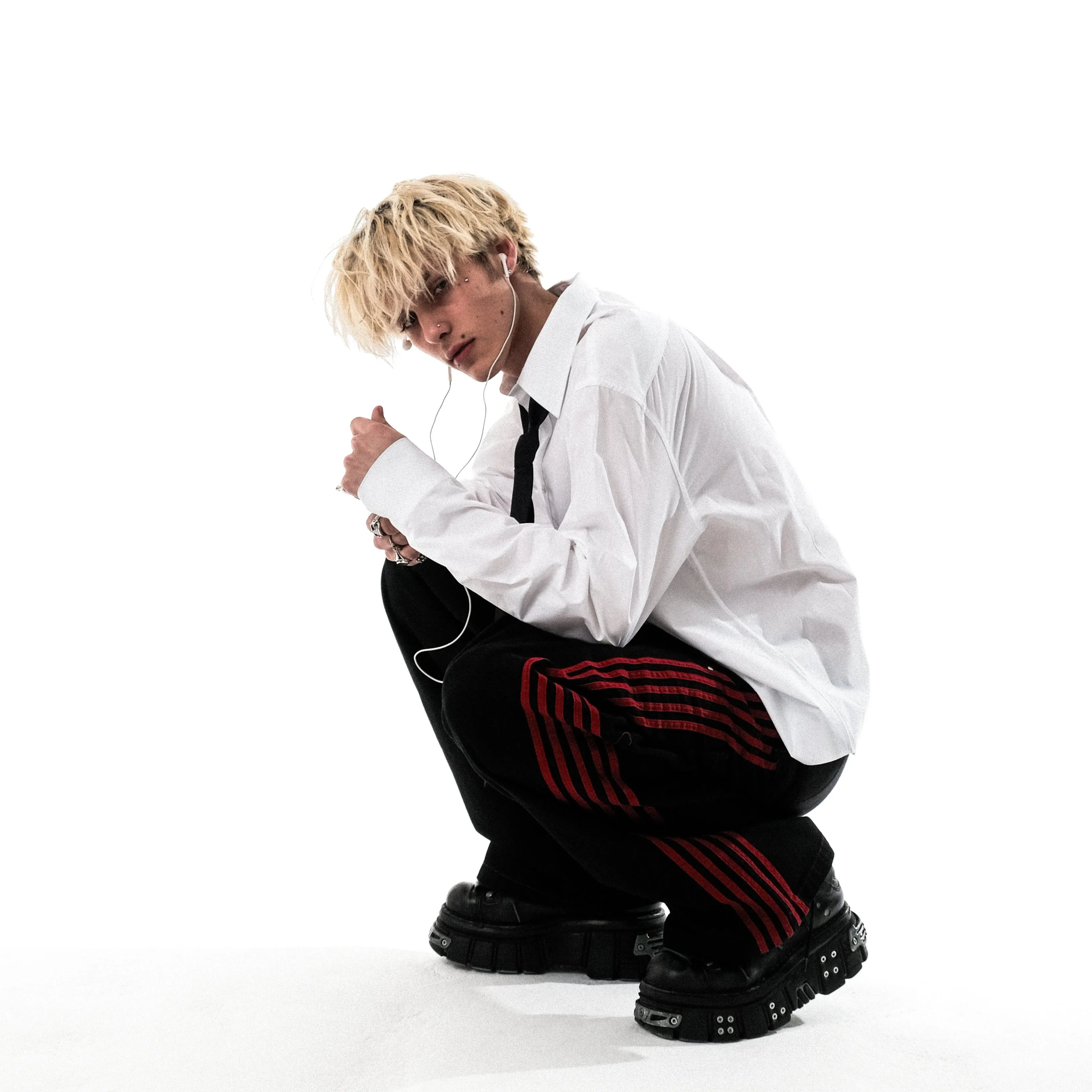 TRACK JEANS (BLACK/RED)
